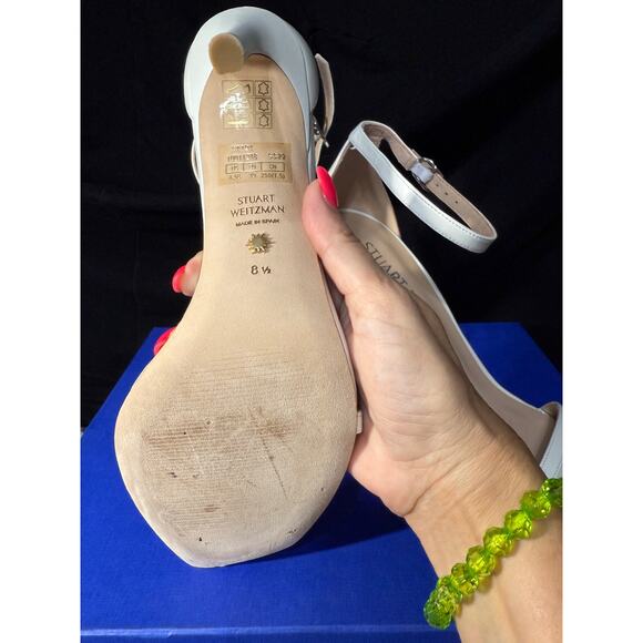$495 MSRP - Stuart Weitzman Antique White Ankle Strap Sandal - Sz 38 - NWB - Picture 3 of 8